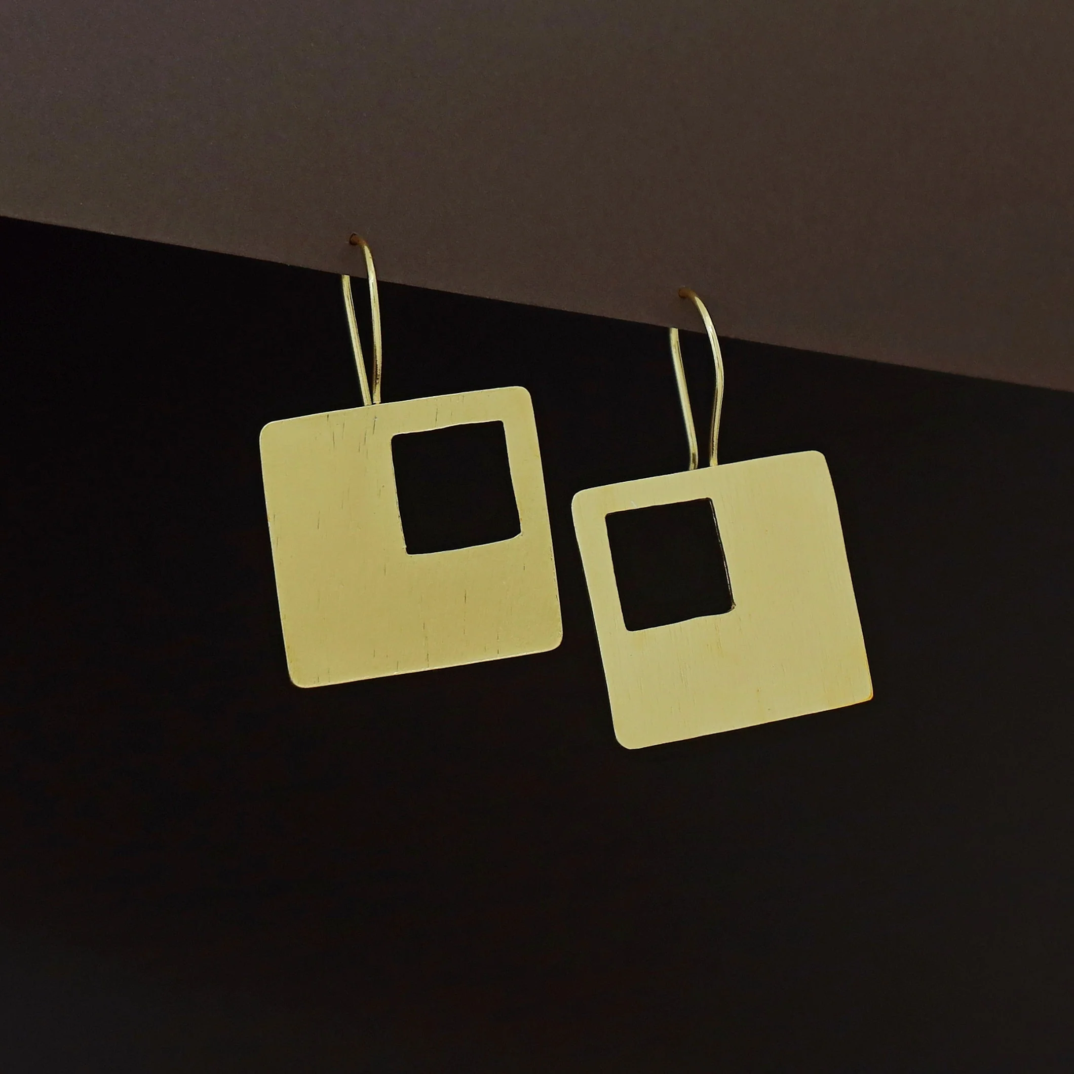 Golden Square Drop - Image 3