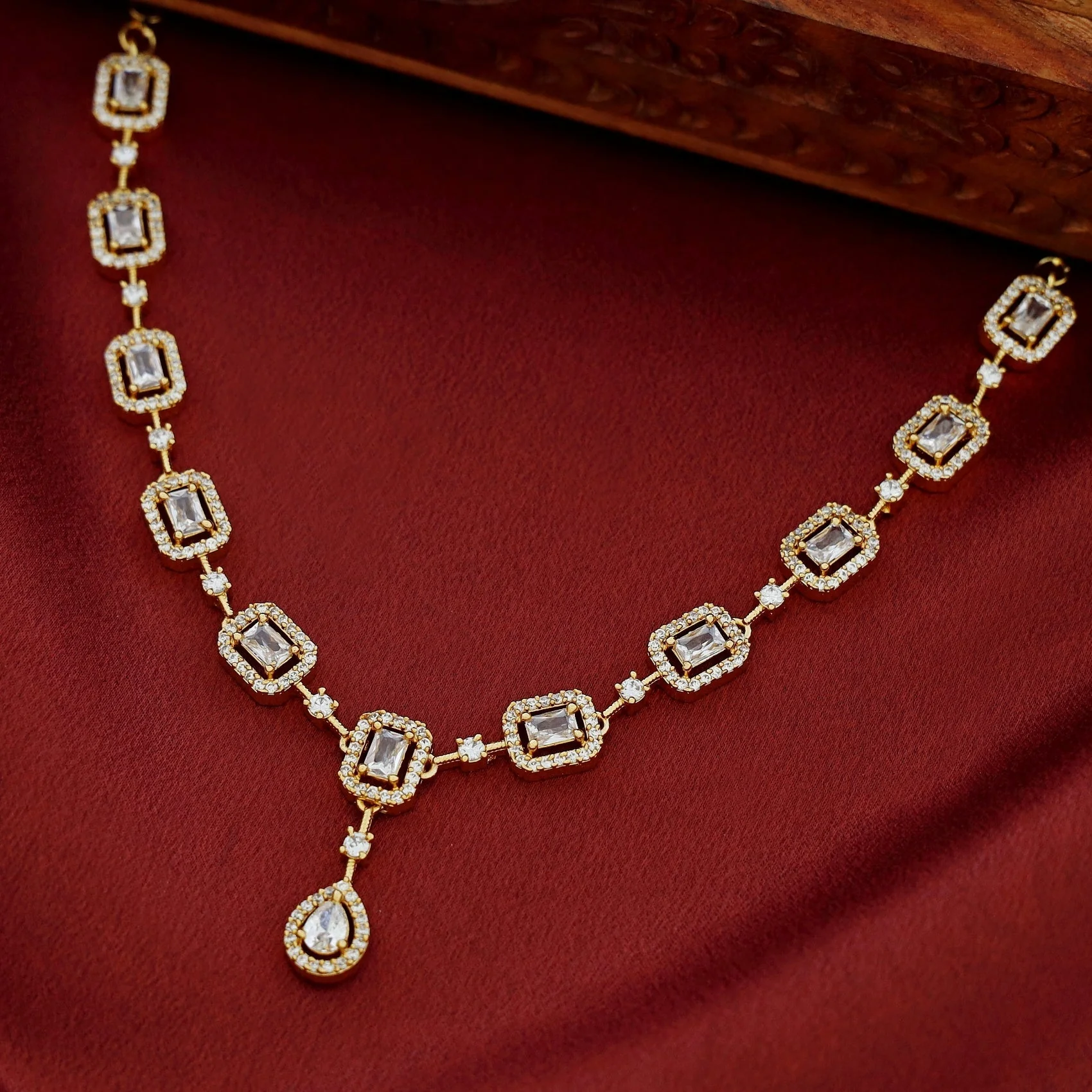 AD Stone Rectangle Short Neckpiece - Image 4