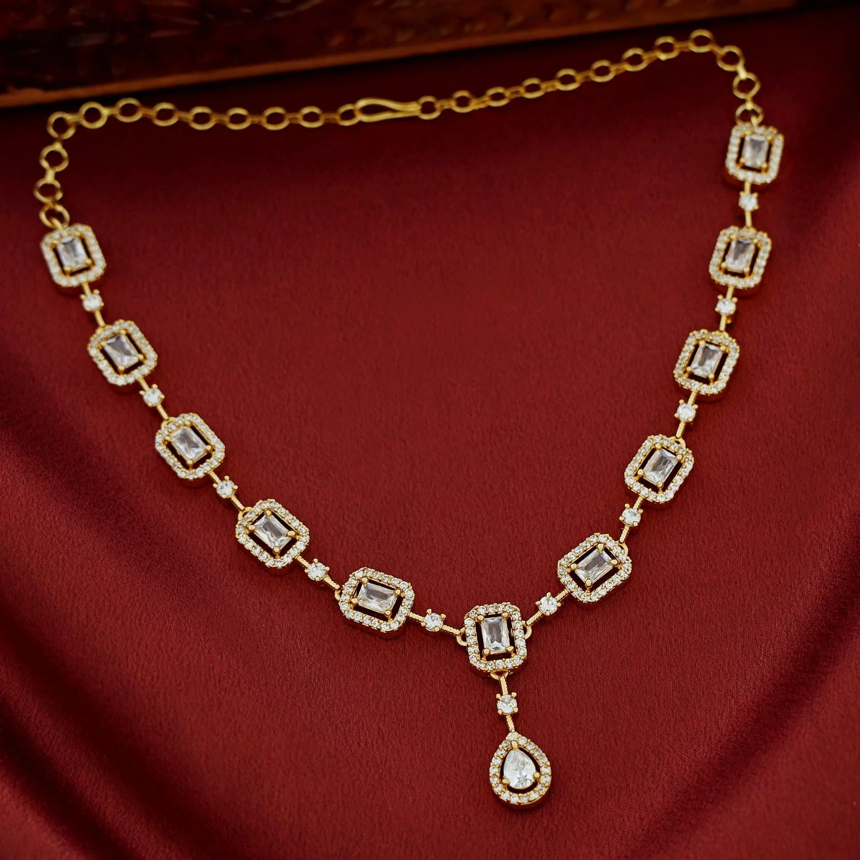 AD Stone Rectangle Short Neckpiece - Image 5